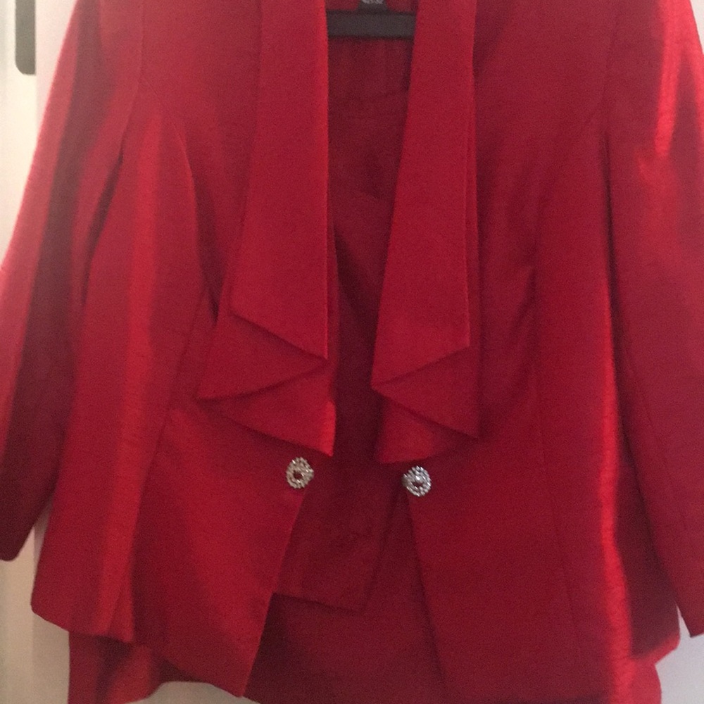 Red Suit - image 2